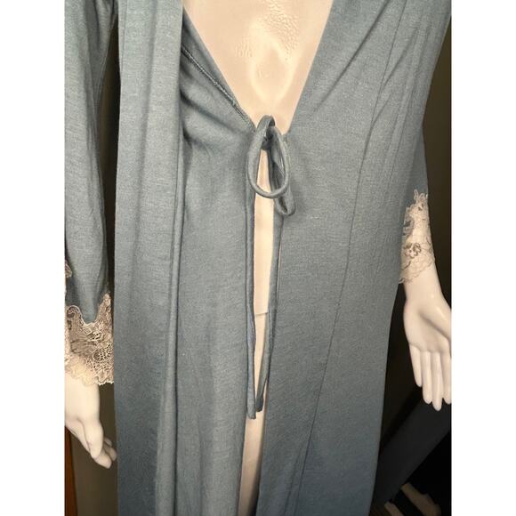 Natori Soft Luxe Shangra-La Tencel Robe Blue Belted Lace Trim Sleeves Sz Small - Picture 4 of 16